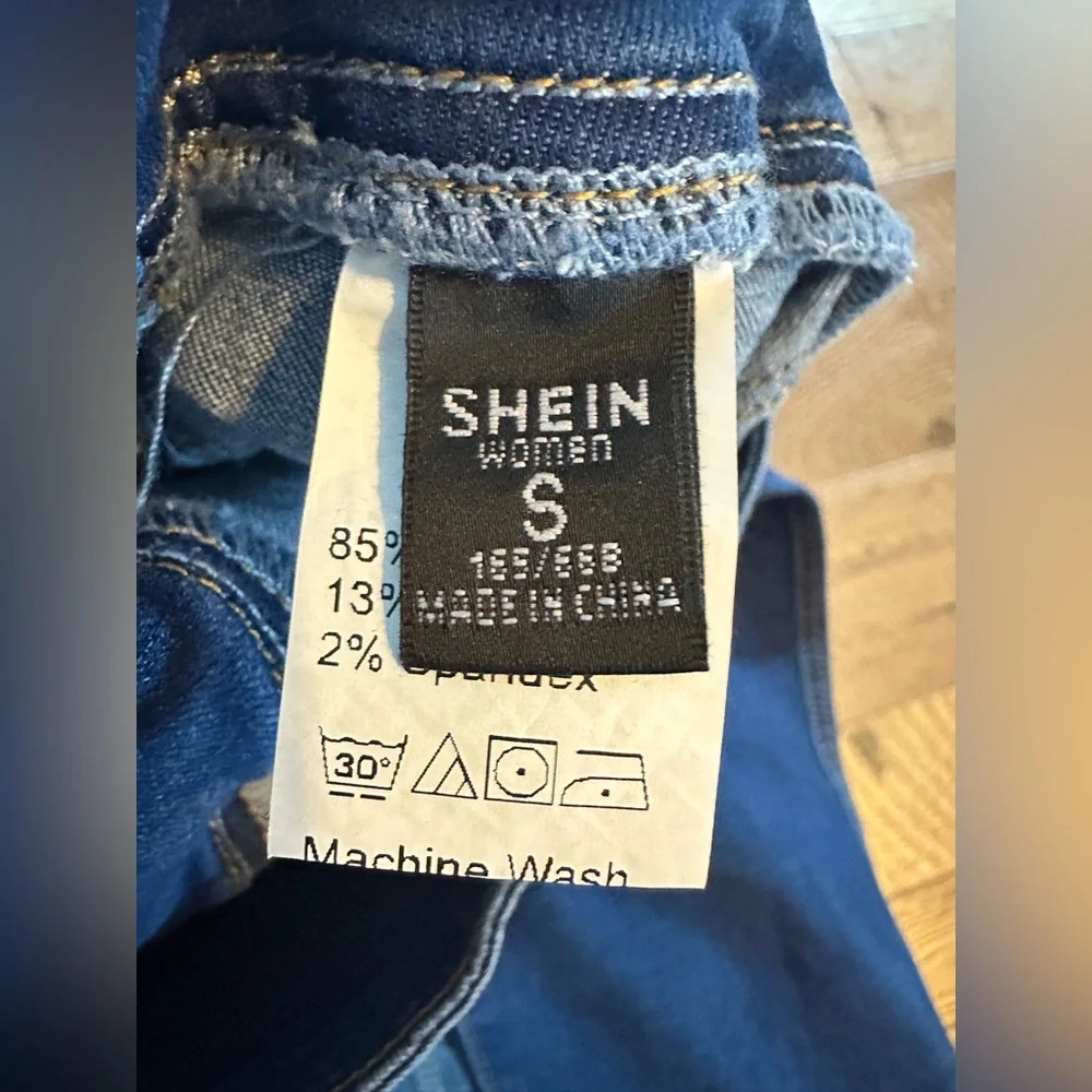 SHEIN high waisted pencil zip up skirt small - Picture 3 of 4